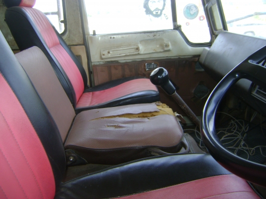 F17 เครื่อง 168 แรง  ดาวน์ได้/สดได้    ราคา  450,000  บาท