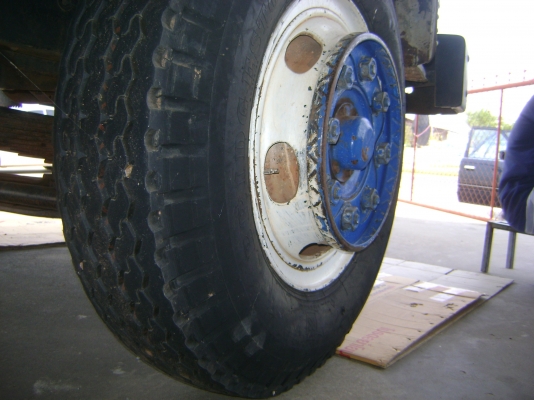 F17 เครื่อง 168 แรง  ดาวน์ได้/สดได้    ราคา  450,000  บาท