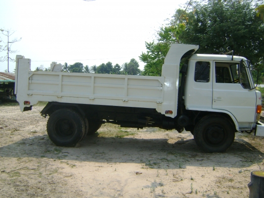 FD 17  เครื่อง EH700 168 แรง    ราคา 525,000 บาท