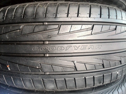 ขายยาง GOODYEAR 205-45-17 ปี12 ดอกหนา ไม่กินข้าง ชุดละ 4,900 บาท