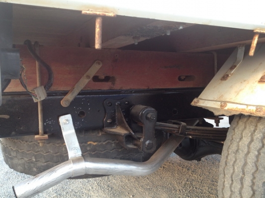 ขายรถบรรทุก 4 ล้อ ISUZU สภาพเดิมๆ พร้อมใช้งาน