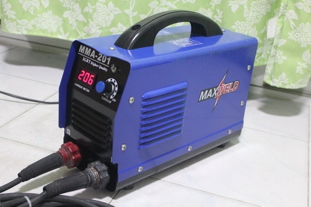 เครื่องเชื่อมระบบอินเวอร์เตอร์ แม๊กเวล  200a  IGBT สภาพดีผ่านการใช้งานมาน้อย อุปกรณ์สายเชื่อมครบพร้อมใช้