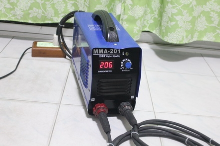 เครื่องเชื่อมระบบอินเวอร์เตอร์ แม๊กเวล  200a  IGBT สภาพดีผ่านการใช้งานมาน้อย อุปกรณ์สายเชื่อมครบพร้อมใช้