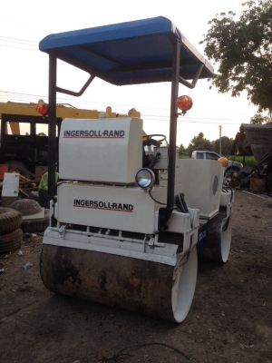 รถบดIngersoll-Land DD32 สั่น2ล้อ2เพลา ใช้งานได้ดี ขายแล้วคะ