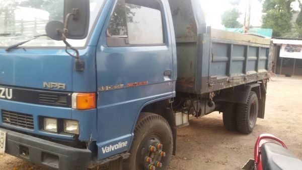 หกล้อ อีซูซุ NPR115แรงปี37ดั้มสามมิตร สภาพดีพร้อมลุย ทะเบียนพร้อมโอน ม.79แล้ว ราคานี้ บริการขับส่งถึงบ้านครับท่าน