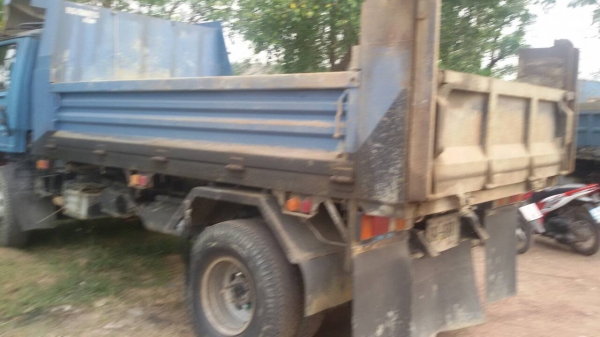 หกล้อ อีซูซุ NPR115แรงปี37ดั้มสามมิตร สภาพดีพร้อมลุย ทะเบียนพร้อมโอน ม.79แล้ว ราคานี้ บริการขับส่งถึงบ้านครับท่าน