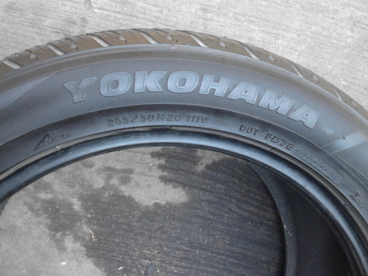 265/50R20 YOKOHAMA  PARADA SPEC-X  มี 1 เส้น  TEL.081-427-3941