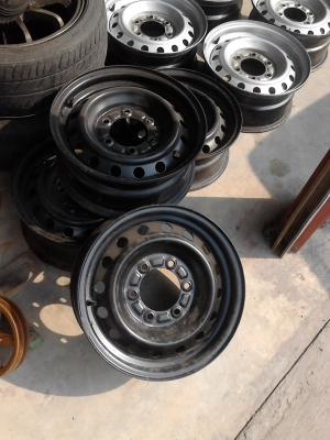 กะทะล้อ 6 รู  ขอบ 15   ( 15X6JJ )    ชุด 4 ใบ TEL.081-427-3941