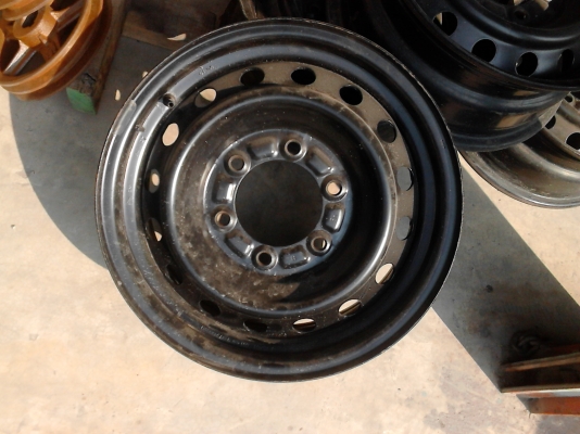 กะทะล้อ 6 รู  ขอบ 15   ( 15X6JJ )    ชุด 4 ใบ TEL.081-427-3941