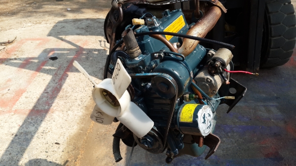 เครื่องสามสูบคูโบต้า 16.5 แรง รหัส K - 10