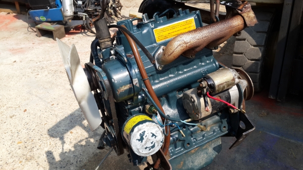 เครื่องสามสูบคูโบต้า 16.5 แรง รหัส K - 10