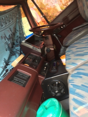 รถอีซูซุ 10  ล้อ ตู้เย็น FVM 175 แรงม้า.   สนใจติดต่อ  081 - 6079515