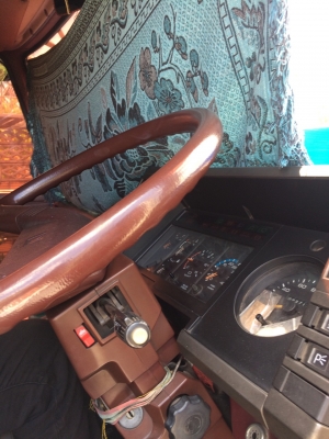 รถอีซูซุ 10  ล้อ ตู้เย็น FVM 175 แรงม้า.   สนใจติดต่อ  081 - 6079515