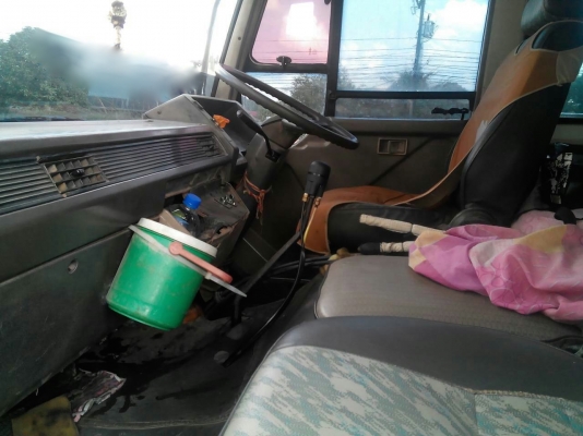 รถมิตซู 10 ล้อดั้ม FN527 - TD  191 แรงม้า.   สนใจติดต่อ  081 - 6079515