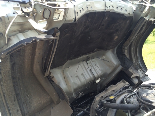 รถอีซูซุ 6 ล้อดั้ม NPR 150 แรงม้า. ปี 52  ( รถวิ่ง 5x,xxx กม. )  สนใจติดต่อ 081 - 6079515