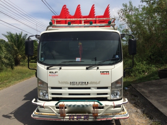 รถอีซูซุ 6 ล้อดั้ม NPR 150 แรงม้า. ปี 52  ( รถวิ่ง 5x,xxx กม. )  สนใจติดต่อ 081 - 6079515