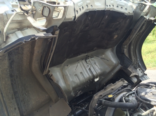 รถอีซูซุ 6 ล้อดั้ม NPR 150 แรงม้า. ปี 52  ( รถวิ่ง 5x,xxx กม. )  สนใจติดต่อ 081 - 6079515