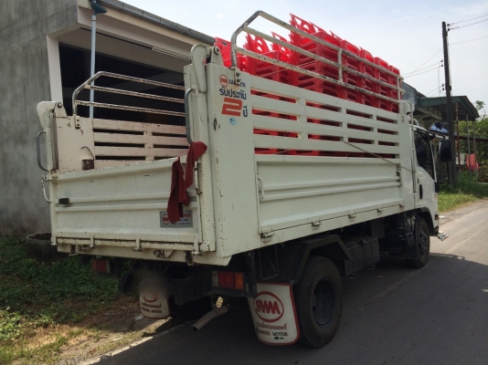 รถอีซูซุ 6 ล้อดั้ม NPR 150 แรงม้า. ปี 52  ( รถวิ่ง 5x,xxx กม. )  สนใจติดต่อ 081 - 6079515