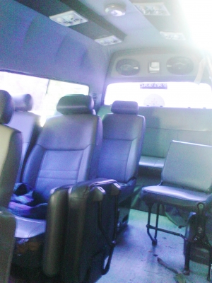 ขาย รถตู้ พร้อมใช้ มีงานให้วิ่ง ราคาต่อรองได้