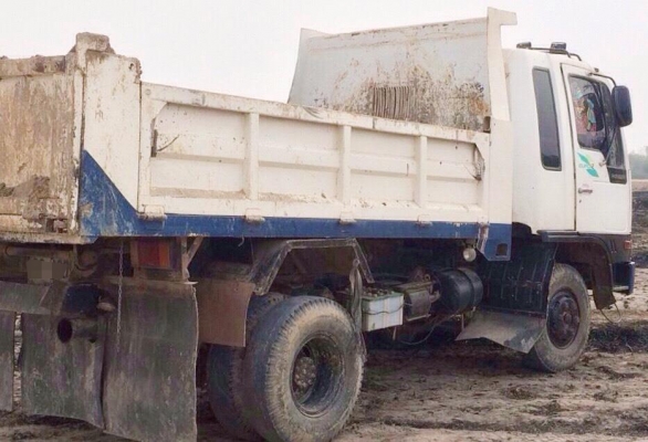 ***ขายแล้วครับขอบคุณ Truck2hand ขาย HINO FC-185 6ล้อดั้มดิน ประกอบ HINO FC170A HO7C-185HP เครื่องเดิม เกียร์เดิม วางหัวไฮเทค(ยังไม่ลงเล่ม) เครื่องดี แรงดี เกียร์ดี เข้าง่าย ไม่หลุดครับ ช่วงล่างใหญ่ Fหน้า-หลัง คัสซีดี ไม่ปะไม่ดาม กระบะดั้มเหล็ก5