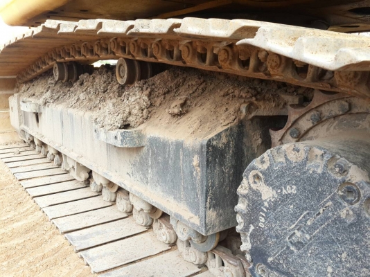 ขายรถแบคโฮ KOMATSU PC-200-8 ปี.2008  อิมวอย 13000 กว่า ช.ม ราคา.1700000 ต่อรองคับ สนใจโทรจองเลย