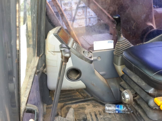 ขายรถแบคโฮ KOMATSU PC-200-8 ปี.2008  อิมวอย 13000 กว่า ช.ม ราคา.1700000 ต่อรองคับ สนใจโทรจองเลย