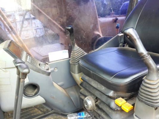 ขายรถแบคโฮ KOMATSU PC-200-8 ปี.2008  อิมวอย 13000 กว่า ช.ม ราคา.1700000 ต่อรองคับ สนใจโทรจองเลย