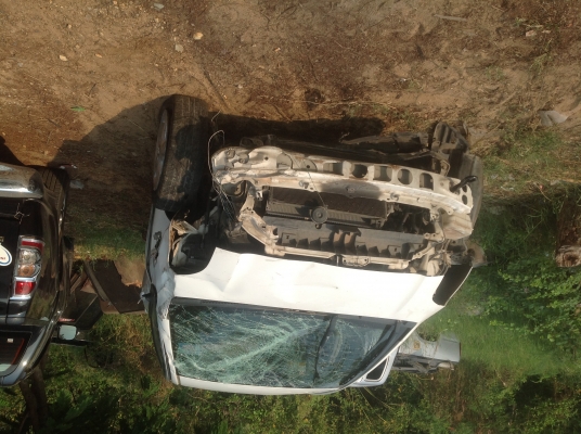 รถอุบัตุเหตุ  ยารีส 08  มือเดียวออกห้าง  มีประกันช้ัน 1