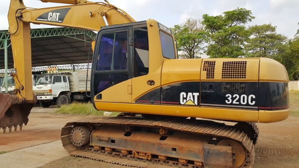 ขายรถแบคโฮ CAT.320-C เอกสารเล่มทะเบียน ไฟฟ้าครบ รถสวย ราคาถูก 1650000 สนใจจองเลย