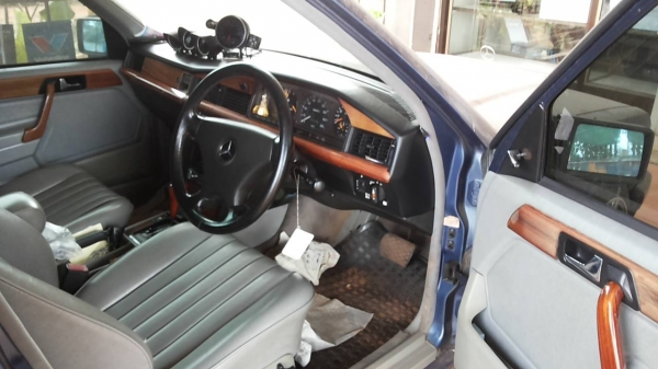 **119,000 บ.ต่อรอง/// BENZ-190E** ขาย รถเก๋ง สวยๆ แรงๆ BENZ 190E 2.3 Auto ปี2535/1992 วางเครื่อง1J-Turbo ติด LPG (ลงเล่มครบ) เครื่องดี แรง แน่น ประหยัด ช่วงล่างแน่น หนึบ หน้า-หลังเดิม ไม่เคยชนหนัก ภายในเก๋งสวย หรู เบาะหนัง พ.พาวเวอร์ แอร์ ก.ไฟฟ้า CD/MP3 ต **119,000 บ.ต่อรอง/// BENZ-190E** ขาย รถเก๋ง สวยๆ แรงๆ BENZ 190E 2.3 Auto ปี2535/1992 วางเครื่อง1J-Turbo ติด LPG (ลงเล่มครบ) เครื่องดี แรง แน่น ประหยัด ช่วงล่างแน่น หนึบ หน้า-หลังเดิม ไม่เคยชนหนัก ภายในเก๋งสวย หรู เบาะหนัง พ.พาวเวอร์ แอร์ ก.ไฟฟ้า CD/MP3 ต