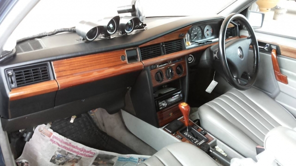 **119,000 บ.ต่อรอง/// BENZ-190E** ขาย รถเก๋ง สวยๆ แรงๆ BENZ 190E 2.3 Auto ปี2535/1992 วางเครื่อง1J-Turbo ติด LPG (ลงเล่มครบ) เครื่องดี แรง แน่น ประหยัด ช่วงล่างแน่น หนึบ หน้า-หลังเดิม ไม่เคยชนหนัก ภายในเก๋งสวย หรู เบาะหนัง พ.พาวเวอร์ แอร์ ก.ไฟฟ้า CD/MP3 ต **119,000 บ.ต่อรอง/// BENZ-190E** ขาย รถเก๋ง สวยๆ แรงๆ BENZ 190E 2.3 Auto ปี2535/1992 วางเครื่อง1J-Turbo ติด LPG (ลงเล่มครบ) เครื่องดี แรง แน่น ประหยัด ช่วงล่างแน่น หนึบ หน้า-หลังเดิม ไม่เคยชนหนัก ภายในเก๋งสวย หรู เบาะหนัง พ.พาวเวอร์ แอร์ ก.ไฟฟ้า CD/MP3 ต