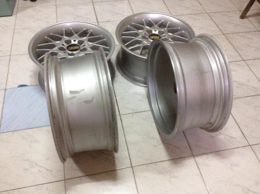 ขายแม็กBBS แท้ ขอบ17 ET40 กว้าง8นิ้ว 5รู120 4วง ราคา13900บาท โทร0924462525โส