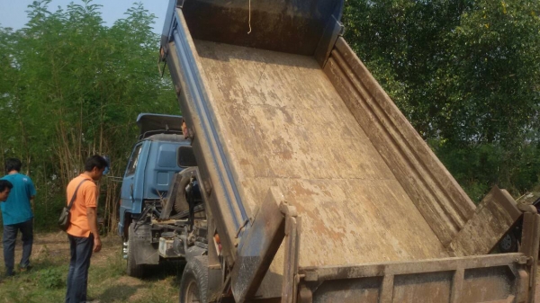 หกล้อ อีซูซุ NPR115แรง สั่งลุยแท้ ดั้ม5คิว สภาพดีเดิมๆพร้อมลุย เล่มทะเบียนพร้อมโอน&hellip;ราคาต่อรองได้บริการขับส่งถึงบ้าน