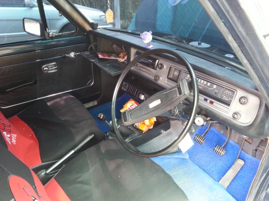 ขายเก๋งดัทสัน b110สี่ประตู