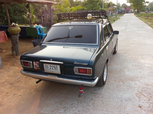 ขายเก๋งดัทสัน b110สี่ประตู