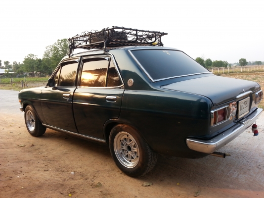 ขายเก๋งดัทสัน b110สี่ประตู