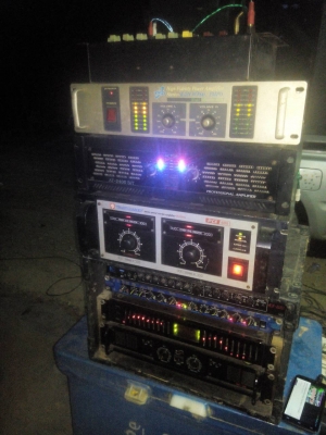 รถแห่พร้อมเครื่องเสียงชดใหญ่เอาไปทำมาหากินได้เลย