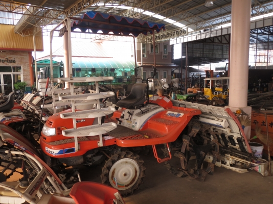 รถดำนาแบบนั่งขับ คูโบต้า 8แถว พร้อมใช้งาน