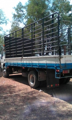 หกล้อ กลาง อีซุซุ 175