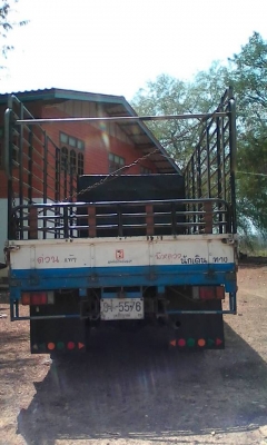 หกล้อ กลาง อีซุซุ 175