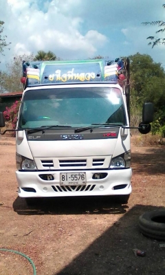 หกล้อ กลาง อีซุซุ 175