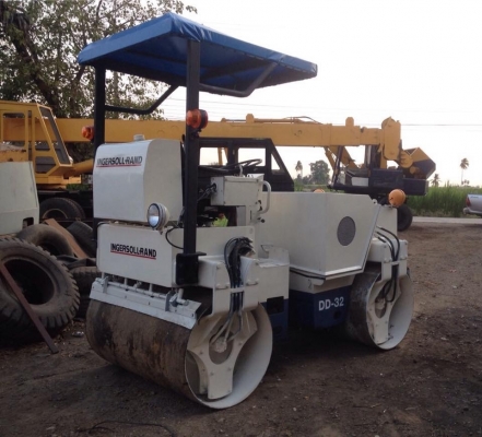 ขายรถบด Ingersollrand DD32 ขนาด 3.5 ตัน 2 เพลา บดสั่น มีตัวปรับ low-high