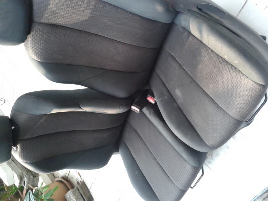 เบาะอีชูชุดีแมกช์ออนิวตัวธรรมดาถอดครับ