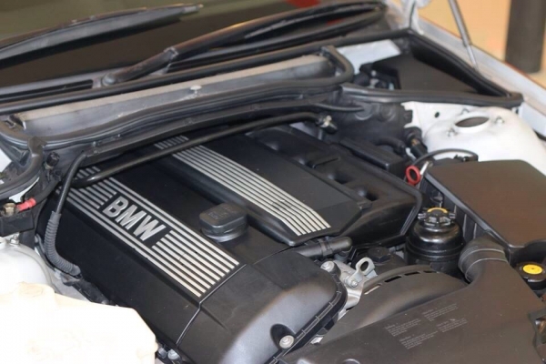 ขาย Bmw 330ci หายากเมืองไทยมีน้อย เครื่อง 3000 คูเป้ สภาพสวย ขายไม่แพง 899,000 สนใจติดต่อ 085-203-6666  081-508-0500 Line: aum.extream  Ig: aum6666