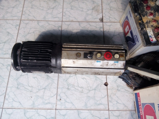 แฮนด์ลิฟไฟฟ้าเก่าญี่ปุ่น แฮนด์ลิฟไฟฟ้าเก่าญี่ปุ่น