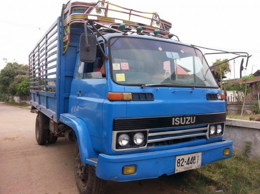 ขาย6ล้อ อีซูซุJCM เครื่อง 145แรง เครื่องดี คัชซีสวย ยางดี ภายในสวย สภาพพร้อมใช้งาน เอกสารพร้อมโอน สนใจโทร 090-8588220คุณนะ 093-3258446คุณบิวตี้ ID:narong498 หรือ www.truck.in.th/498 หรือfb:ณรงค์ ซื้อขายรถมือสอง(เว็บไซต์ส่วนตัว)