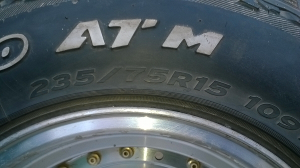 ล้อลายตัน 15x8.5 et-27 5/114 พร้อมยาง235/75r15 ปี2011 ล้อลายตัน 15x8.5 et-27 5/114 พร้อมยาง235/75r15 ปี2011