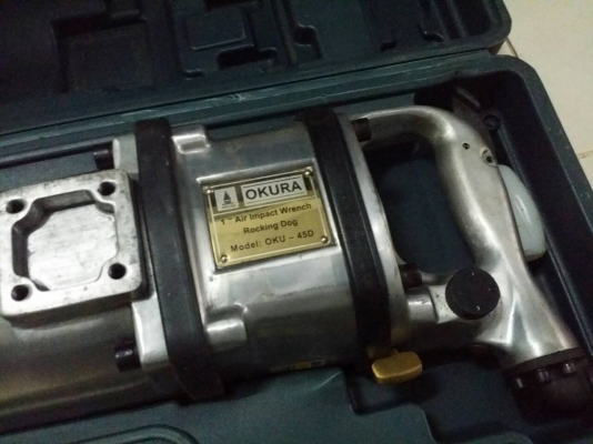 ขายบล๊อกลม 1 นิ้ว ของใหม่ ราคาไม่เเพงครับ ครบยกกล่อง