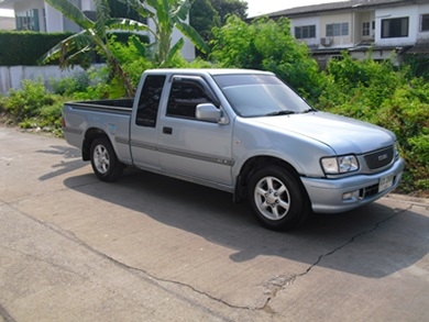 ขายด่วน ISUZU SPACE CAB ปี2001