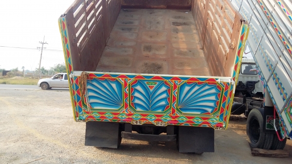 สิบล้อสภาพดี ทำสีให้ทั้งคัน